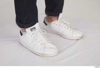Yoshinaga Kuri casual foot white sneakers 0008.jpg